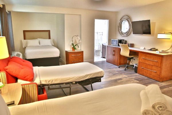 Travelodge by Wyndham Crescent City image 24